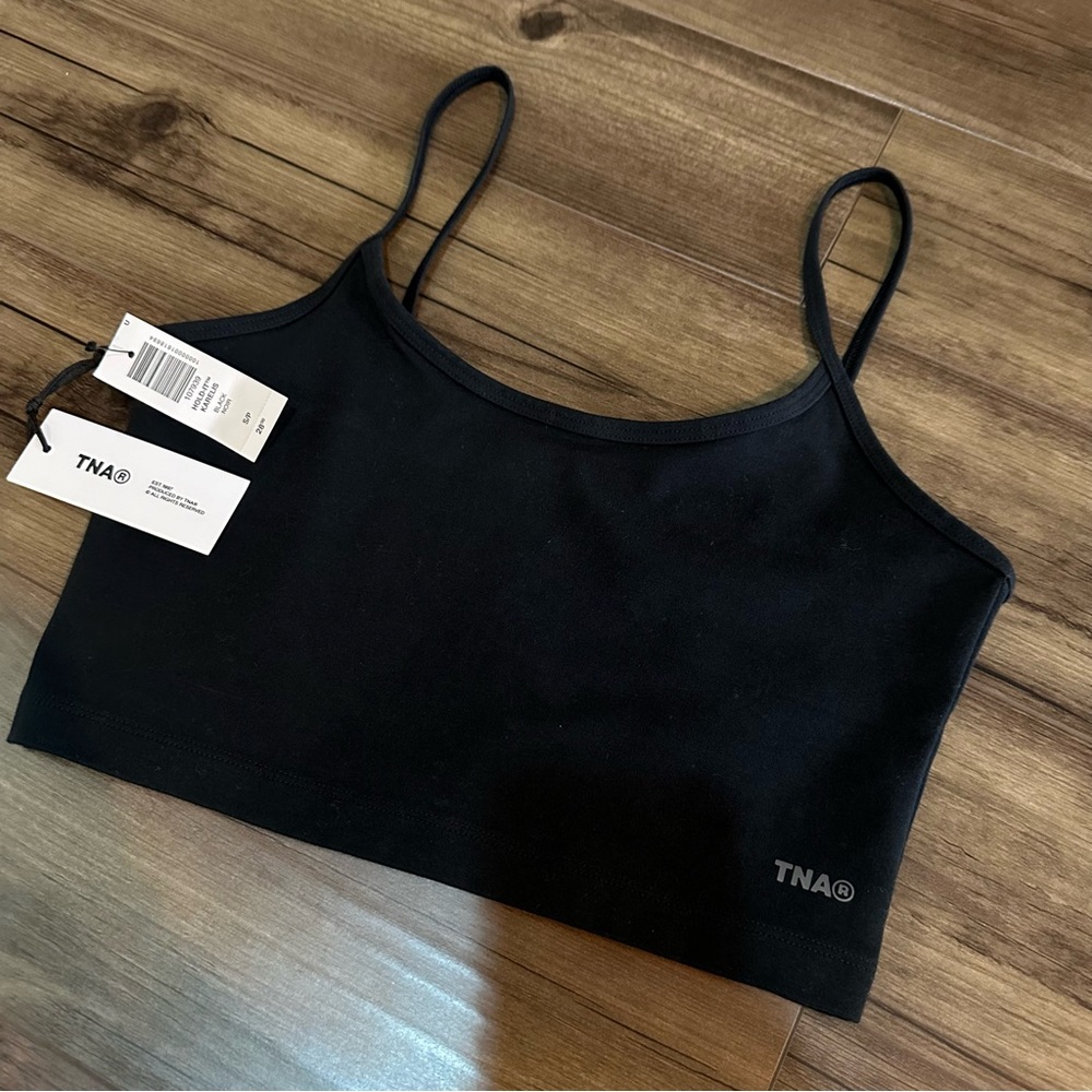 NEW WITH TAG. ARITZIA top SIZE SMALL